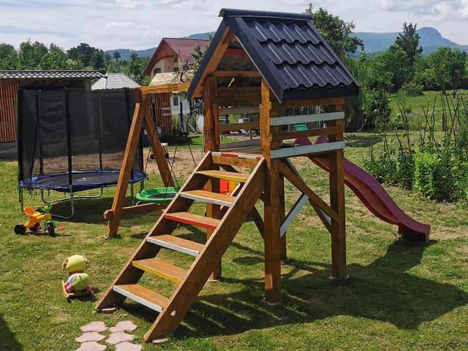 Pensiune Agroturistica "Casa Teodora" Budesti  ภายนอก รูปภาพ