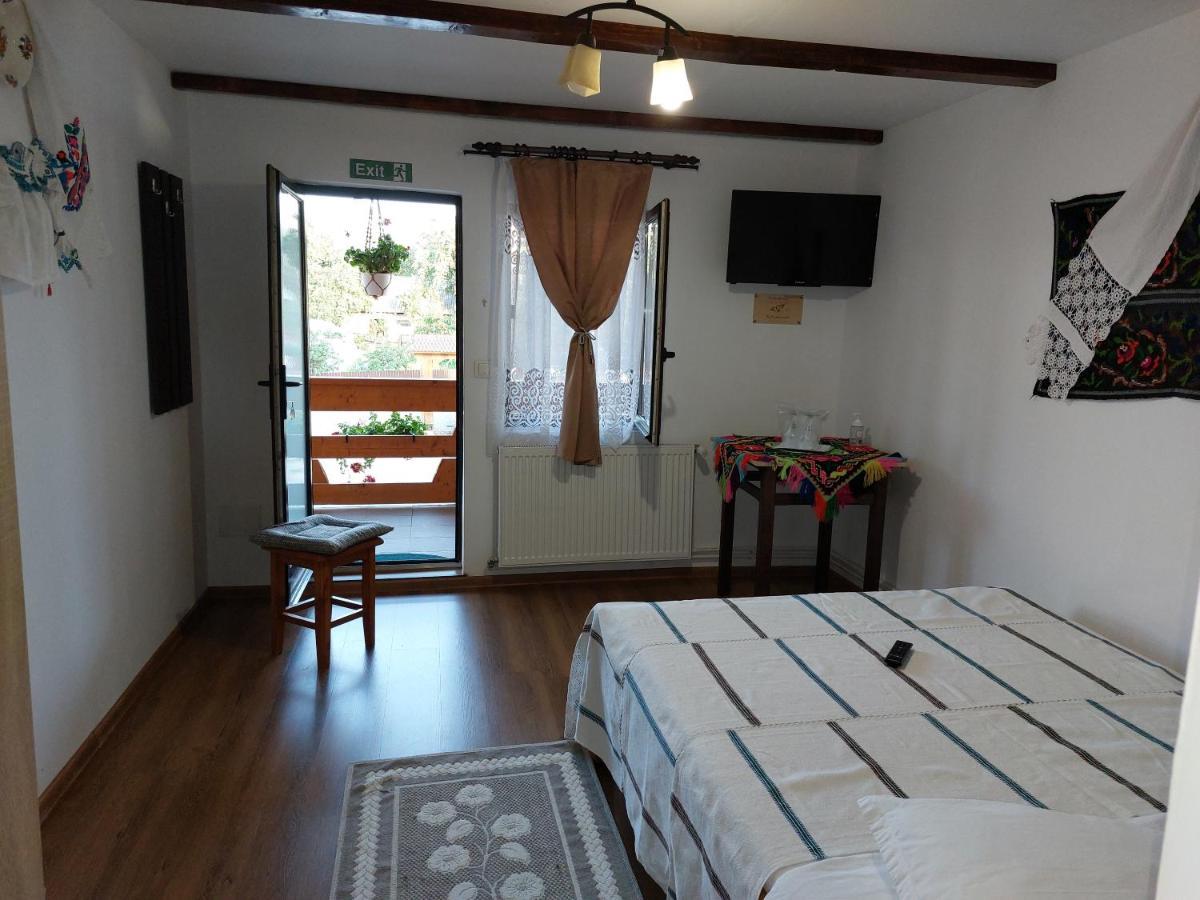 Pensiune Agroturistica "Casa Teodora" Budesti  ภายนอก รูปภาพ