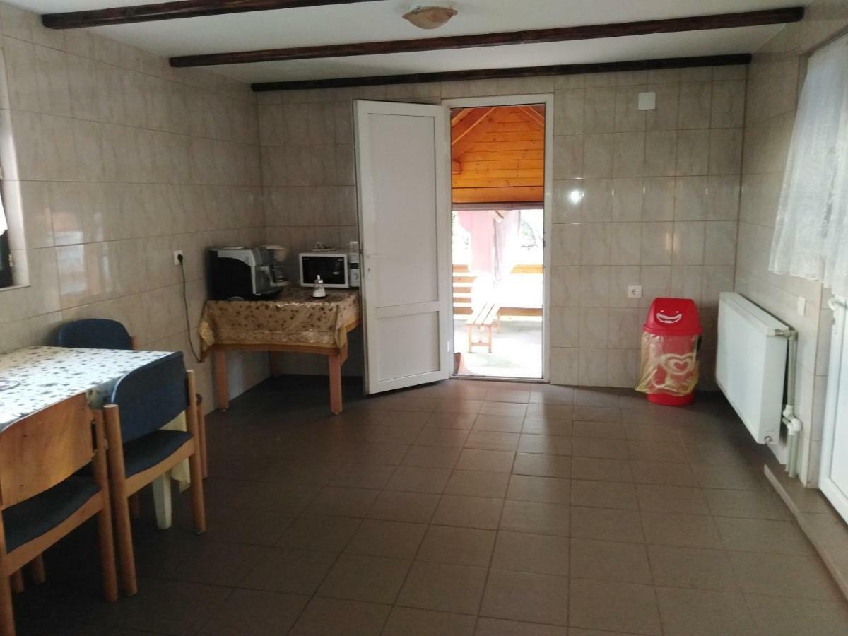 Pensiune Agroturistica "Casa Teodora" Budesti  ภายนอก รูปภาพ